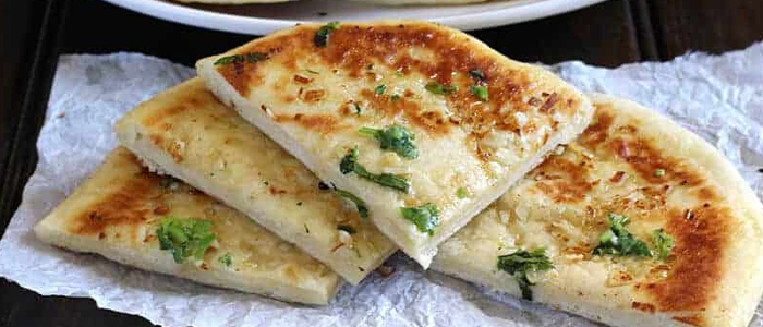 Cheese & Garlic Naan 